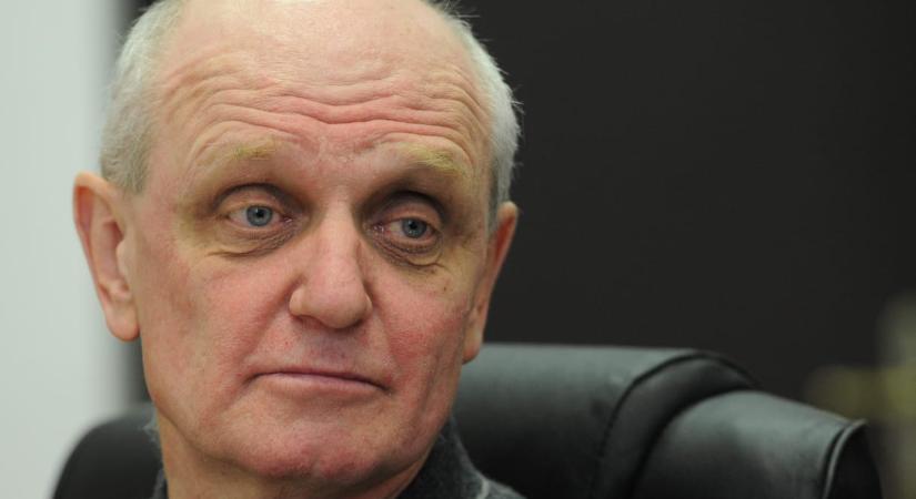 Meghalt György Péter esztéta