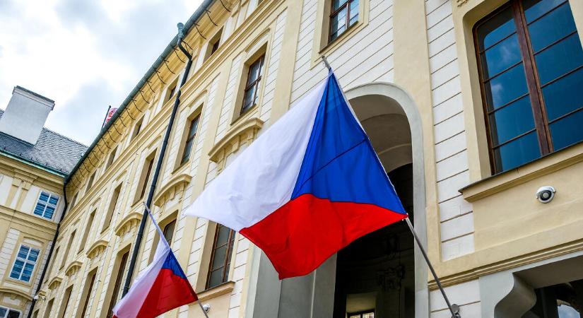 Miközben a magyar repülőrajt elmaradt, Csehországban kilőtt a GDP