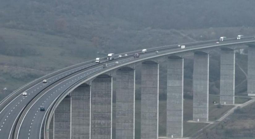 Kamionsofőrökre hozták rá a frászt az M7-esen