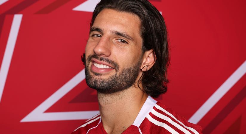 Olvadozik az internet népe Szoboszlai Dominik kislányát látva, aki beöltözött halloweenre – mutatjuk a fotót, ami minden arcra mosolyt csal