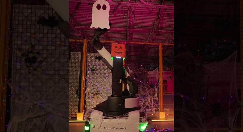 Robotjával kíván Boldog Halloween-t a Boston Dynamics új videójában