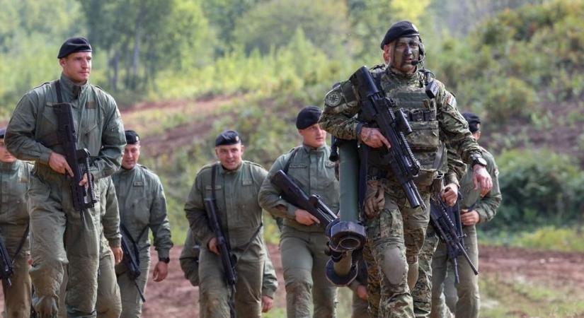 Fegyverkezik Európa: többszázmillió euró elköltésével készül egy esetleges háborúra Horvátország és Hollandia