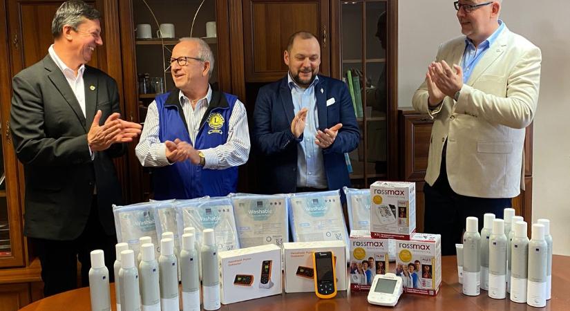 Segíteni mindig jó – új egészségügyi eszközökkel gazdagodott a Soproni Szociális Intézmény - fotók