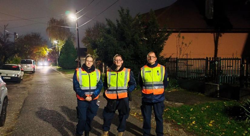 Akcióban a diósgyőri polgárőrök! Meglátták, mit szorongat a százforintos boltnál, ennyi volt neki a jó világ!