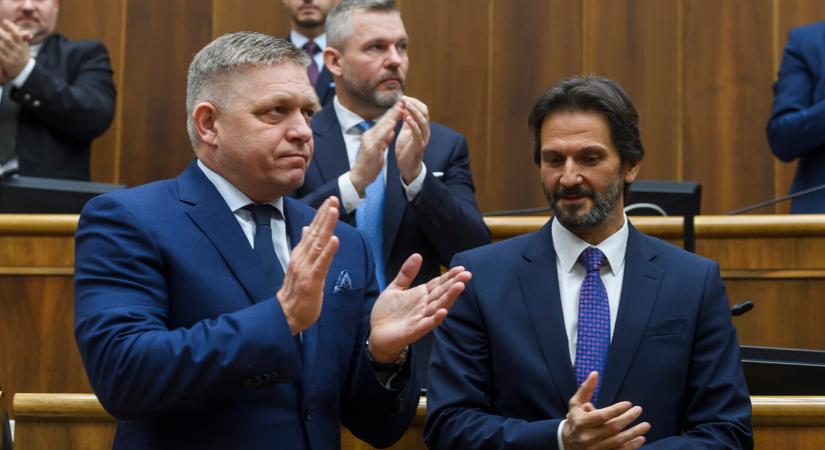 Bizalmi szavazás vár a kormányra a parlamentben a magas államadósság miatt