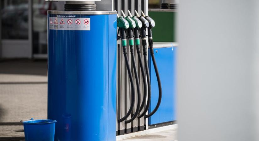 Lefordulnak az üzemanyagárak szombaton