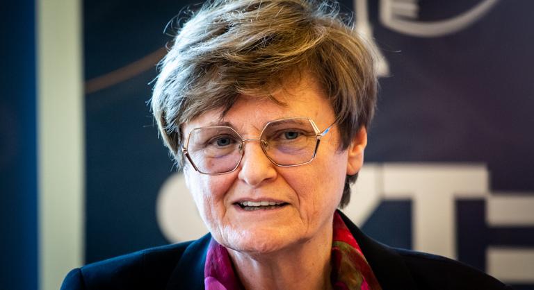 Karikó Katalin nevében árulnak hamis csodaszereket