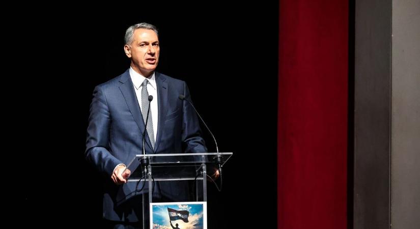 Ruszin-Szendi „mindenkit berántana azonnal”, Lázár nem ajánlana fel magyar fiatalokat idegen hatalomnak: micsoda különbség!