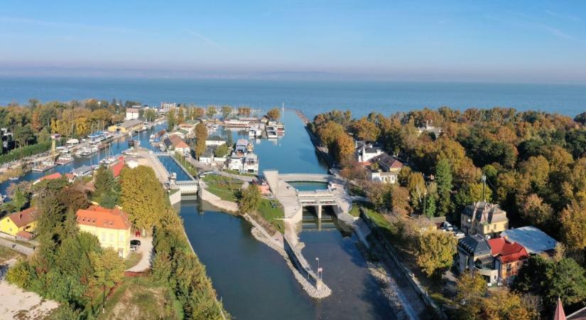 Cáfolták, hogy eresztik a Balatont