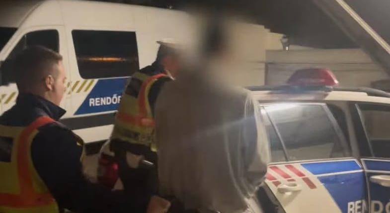 Egy nagykőrösi férfi felrobbantott egy égő zokniba csomagolt gázpalackot a szomszédja gyerekeitől pár méterre