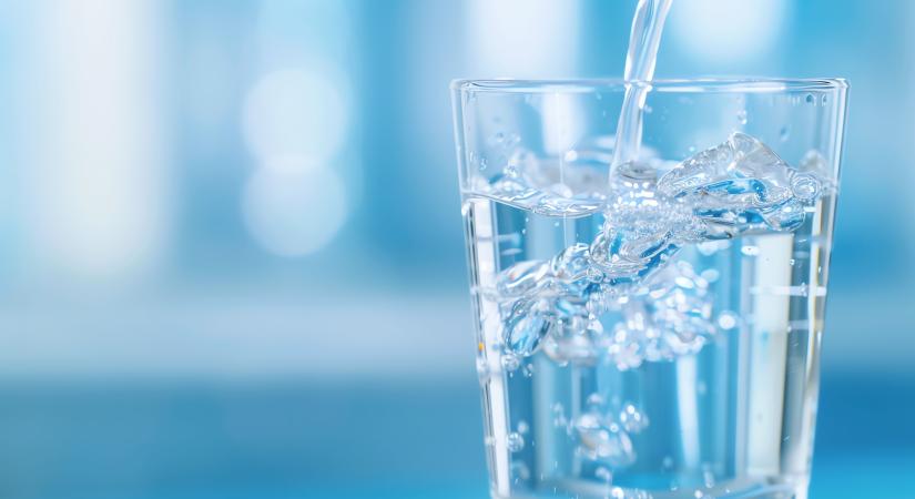 Baj van az Auchanban kapható vízzel