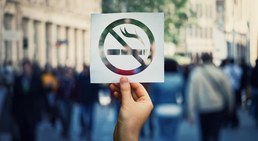Több közterületen is tilos lesz rágyújtani ezen a magyar településen