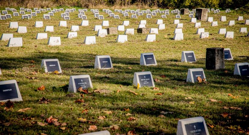 Magyar, orosz, olasz, román háborús áldozatok – a koleratemetőben koszorúztak