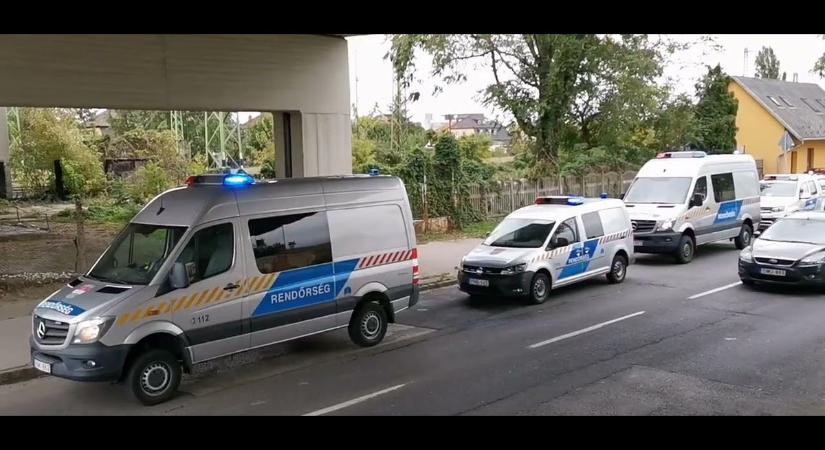 Szirénázó rendőri konvoj vonult a Csanyik-völgy felé - durva dolog miatt siettek annyira