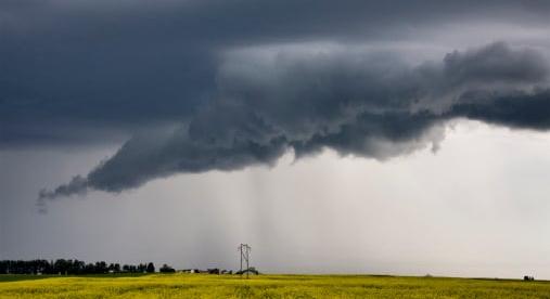 Olyan frontot kapunk a nyakunkba, ami órák alatt töri le a szokatlan őszi meleget