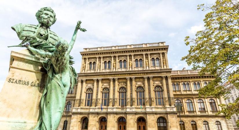 Hunyadi és szuperbaktériumok a Magyar Tudomány Ünnepén