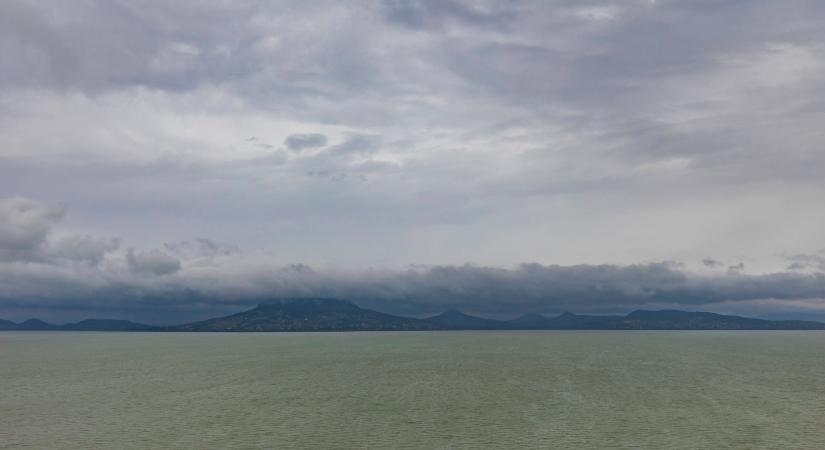 Ijesztő hírek terjedtek Balatonról, a hatóságnak is meg kellett szólalnia
