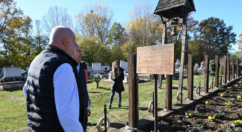 Emlékezés Penyigén: a kilenc kislány tragédiáját soha nem feledik (fotók)