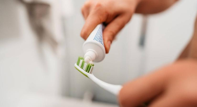 Hogyan kell helyesen fogat mosni? A fogorvos szerint ezt rontják el a legtöbben