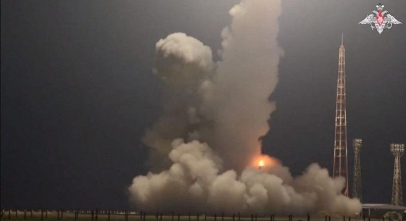 Zelenszkij kiállt a világ elé a legfőbb ukrán kémmel és közölte: elpusztították Oroszország rettegett fegyverét, az Oresnyiket – ezt eddig senki nem tudta