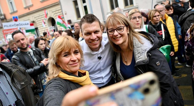 „De a Peti hazudik…” – Egy egyszerű tény tudományos igényű elemzése  videó