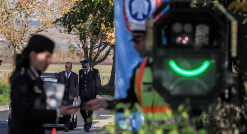 Kékkúton átadták az új traffipaxot – A gyorshajtás visszaszorítása a cél ( galéria)