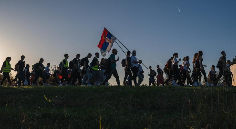 Bombariadó miatt leállt a teljes vasúti közlekedés Szerbiában az újvidéki pályaudvari tragédia első évfordulója előtt
