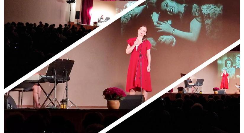 Karády Katalin életre kelt a nagybalogi színpadon