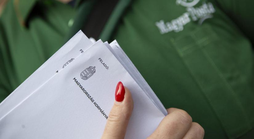 21 Kutatóközpont: A magyarok 58 százaléka szerint pártpolitikai célokat szolgál a nemzeti konzultáció