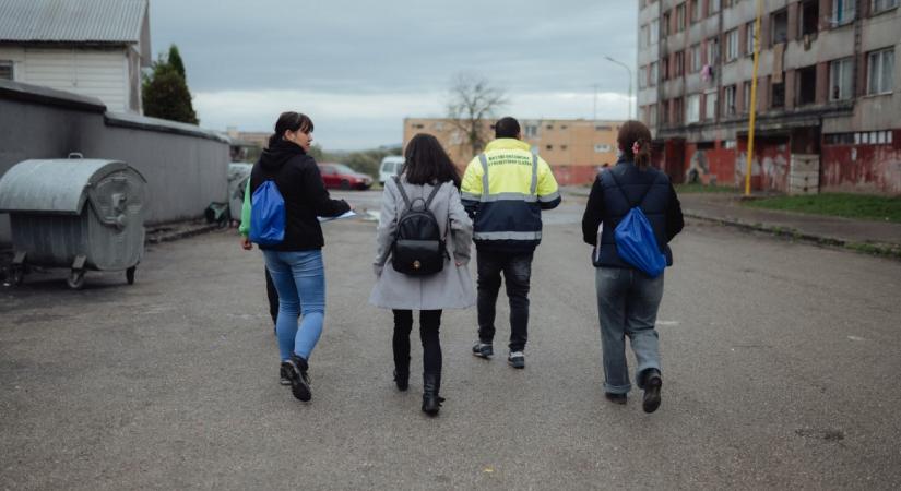 Bepánikoltak a szlovákok, hogy megbüntethetik őket, ha futnak a busz után