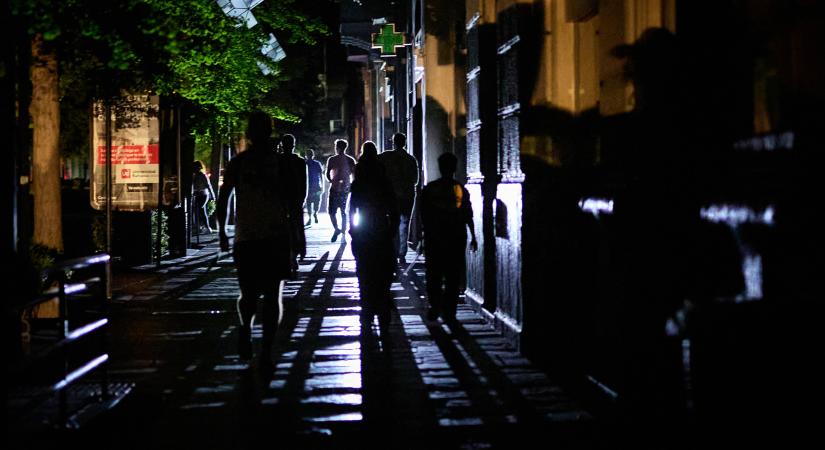 Egy kis sötétség is elég volt Spanyolországban a 180 fokos fordulathoz