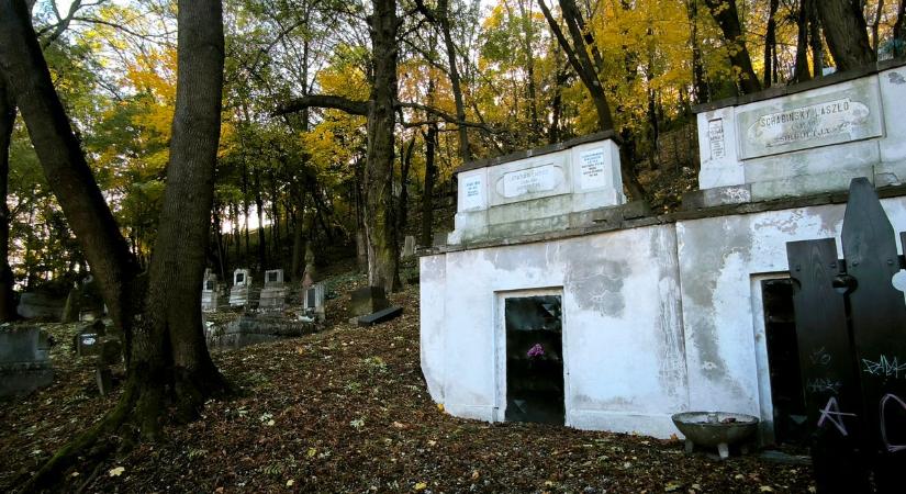 Megvan a sírja annak (is), aki először mért tölcséres fagyit Miskolcon - képekkel