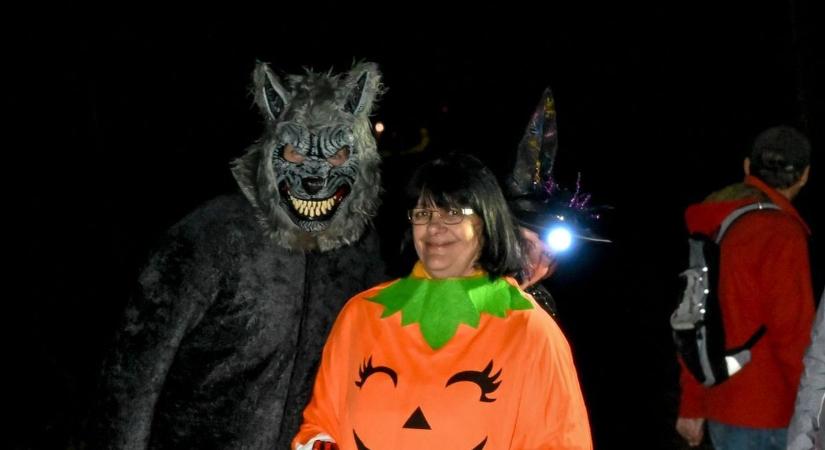 Bátorságpróba a Püspökerdő mélyén – ÖrömFutók szellemes éjszakája - fotók, videó