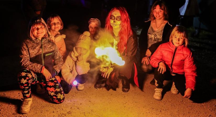 Lovagok, boszorkányok és tűzzsonglőrök: varázslatos kaland Győrújbaráton - fotók