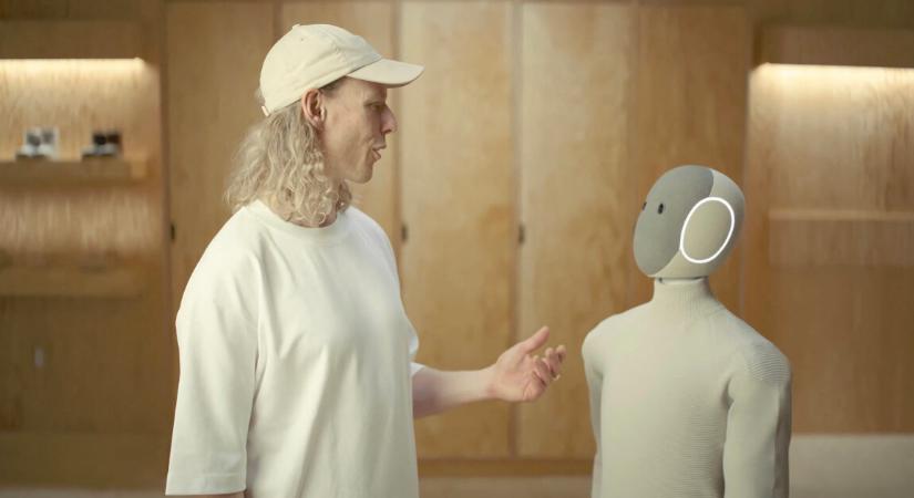 6,7 millió forintért humanoid robot segíthet a házimunkában (videó)