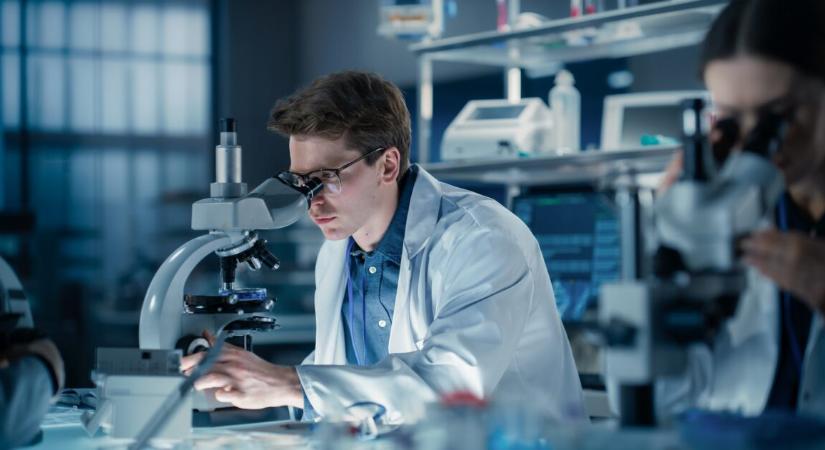 Nanotechnológiai áttörés – egereknél sikerült visszafordítani az Alzheimer-kórt