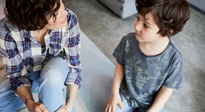 „Ne beszélj idegenekkel!” – Nem ez a legjobb tanács, amit gyerekeinknek adhatunk