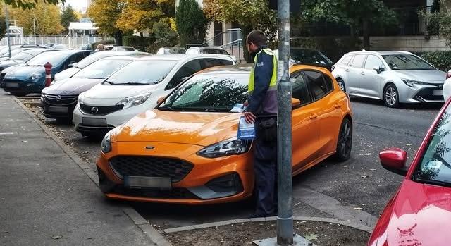 Újabb helyeken korlátozzák a parkolást Budapesten – térkép