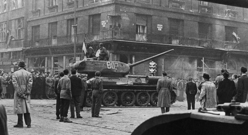 Csúnyán átvertek minket, csak színlelték a kivonulást és csapdát állítottak az oroszok 1956-ban