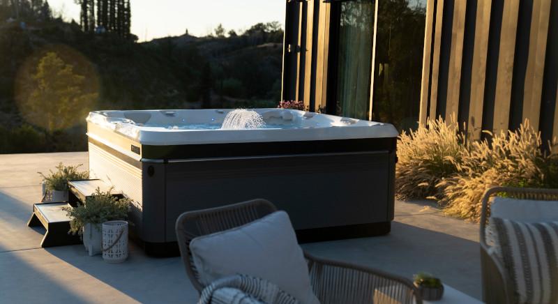 Jakuzzi karbantartás ősszel – mit és miért fontos megcsinálnod novemberben