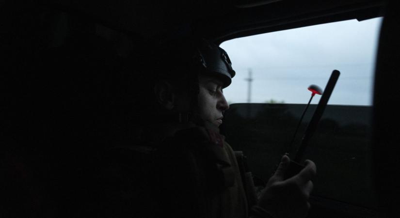 Lesben állnak, beszivárognak, hátba támadnak az oroszok