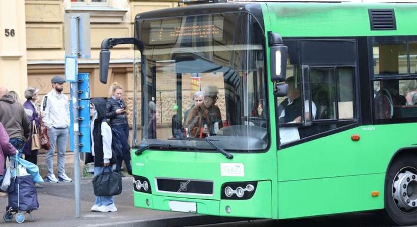 Rendkívüli buszjáratok indulnak a temető felé