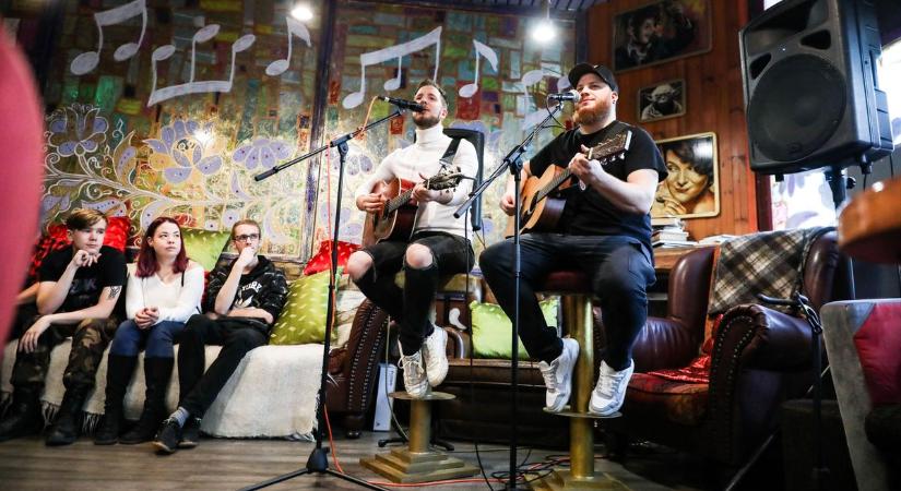 Két szál gitár és egy jó hangulatú délután Zaporozsec-tagokkal - fotók