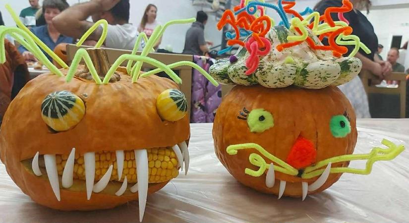 Borzongás és vidámság Bakán – Szellemes családi délután a kultúrházban (Képekkel)