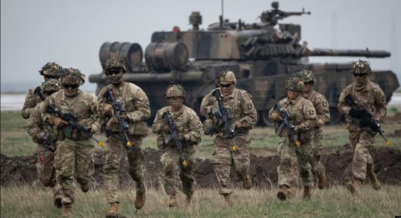 Az EU tervet készít a katonai nehézfegyverzet gyors áthelyezésére