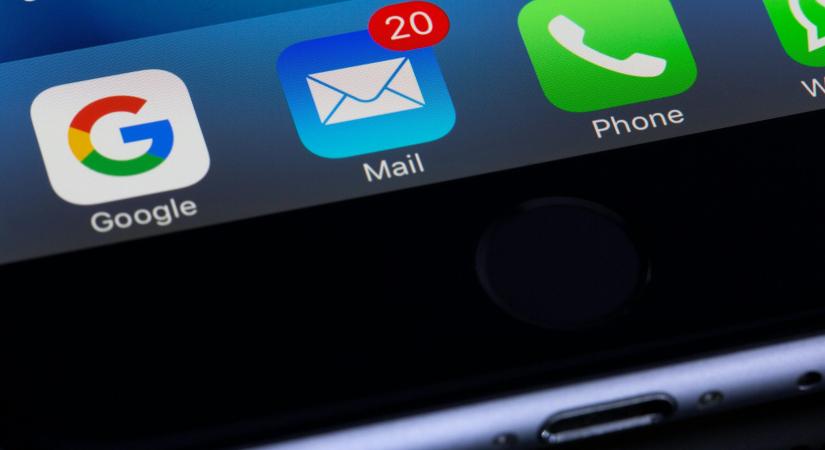 Óriási adatbotrány rázta meg a világot: 183 millió e-mail jelszó került ki az internetre – lehet, hogy a tiéd is köztük van!