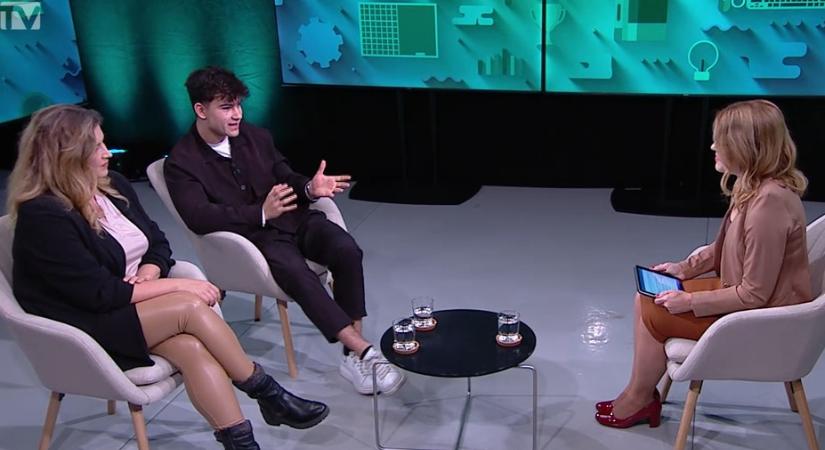 Tanösvény – Online gyerekkor: a Z-generáció kihívásai  videó