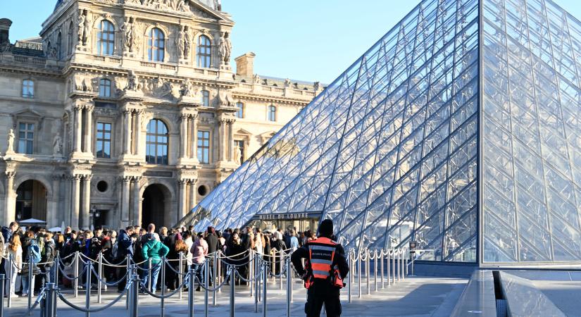 Közzétették a Louvre-ban elkövetett műkincsrablásról indított vizsgálat első eredményeit