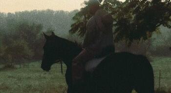 Futurisztikus cowboyként tér vissza Kállay Saunders új dalával, a YOU-val