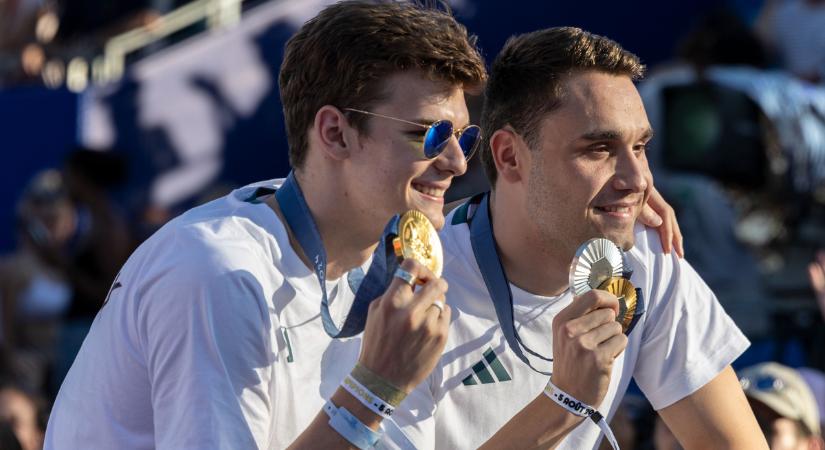 Ez a titok? Kós Hubert mindenben ellentéte a bujkáló Miláknak